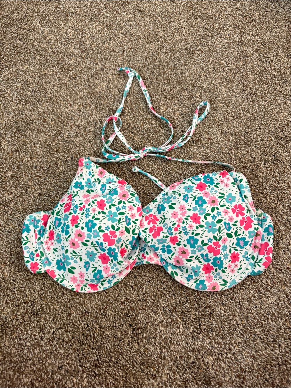 SHEIN Floral Underwire Bikini Top in White, Pink, Teal